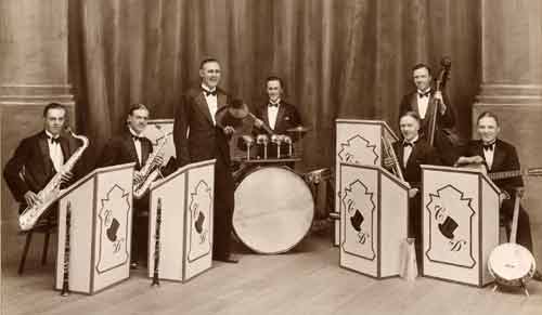 Clive Downer Dance Band in Trowbridge Town Hall